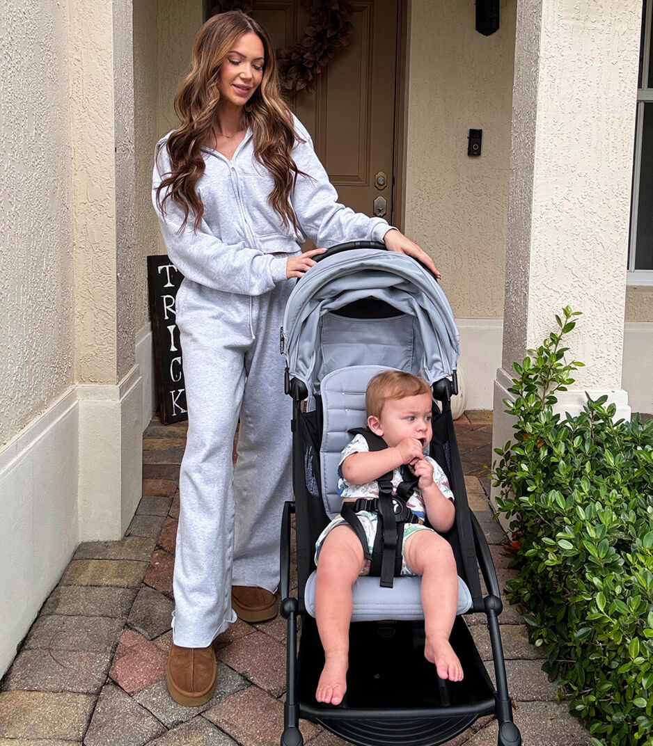 USCA_YOYO3_Stokke.com_Lifestyle-4_938x1072px
